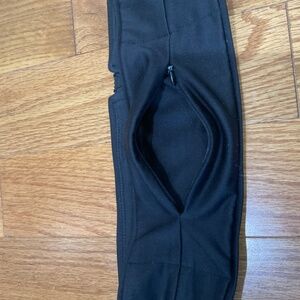 Black Zippered Running or Travel Belt, Size M